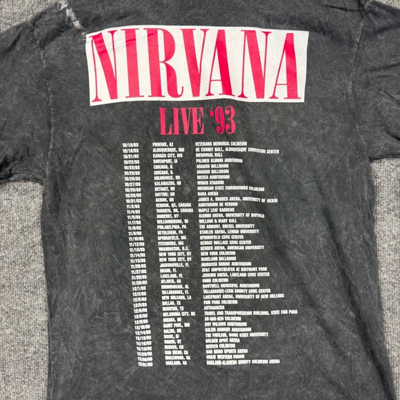 Nirvana Band Tee Mens Large‎ Grey Live '93 Tour T-Shirt Smiley Face Graphic NWOT - Picture 6 of 7